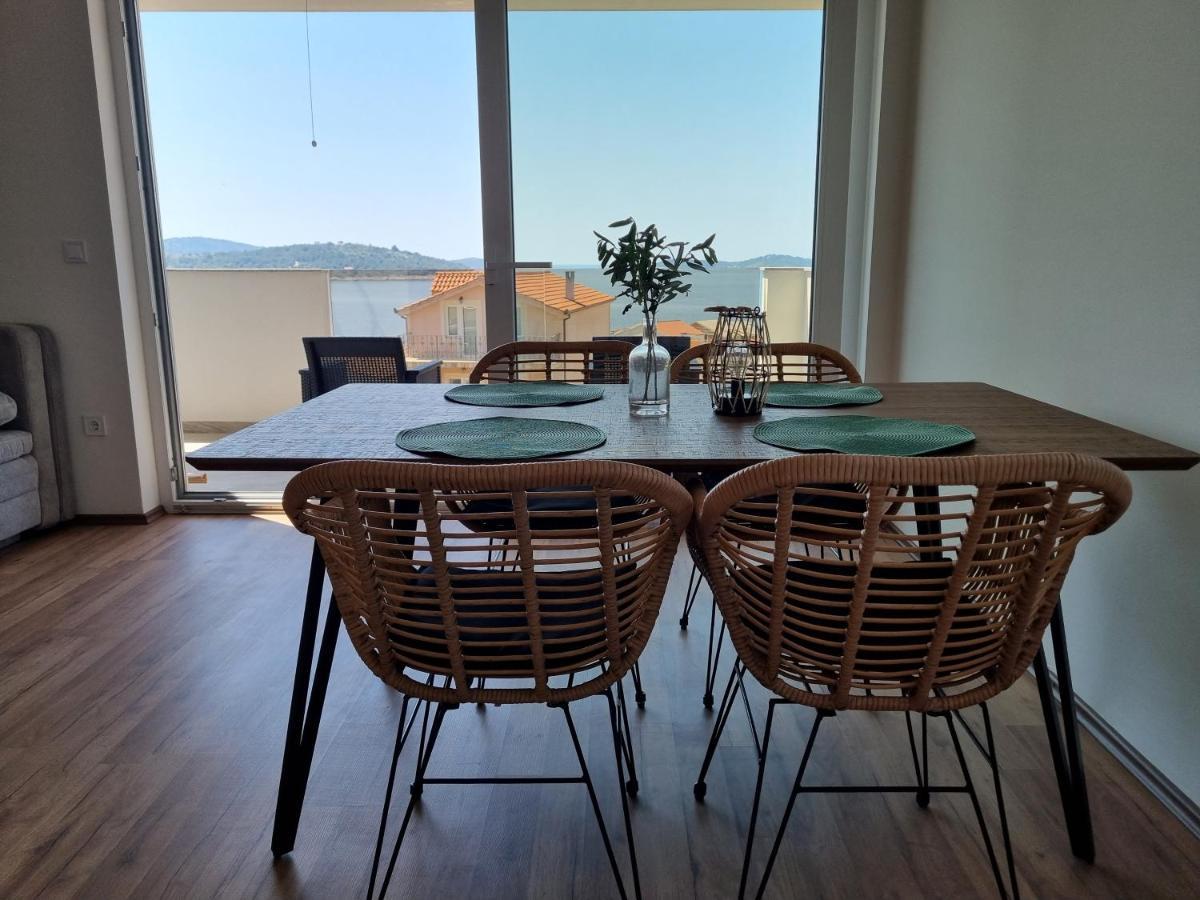 Sea View Apartment โรกอซนิซา ภายนอก รูปภาพ