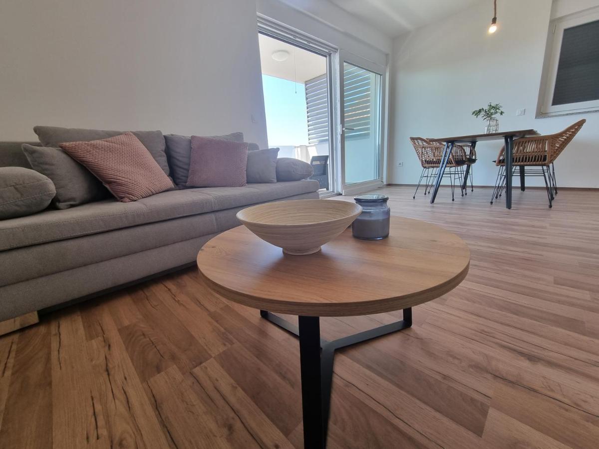Sea View Apartment โรกอซนิซา ภายนอก รูปภาพ